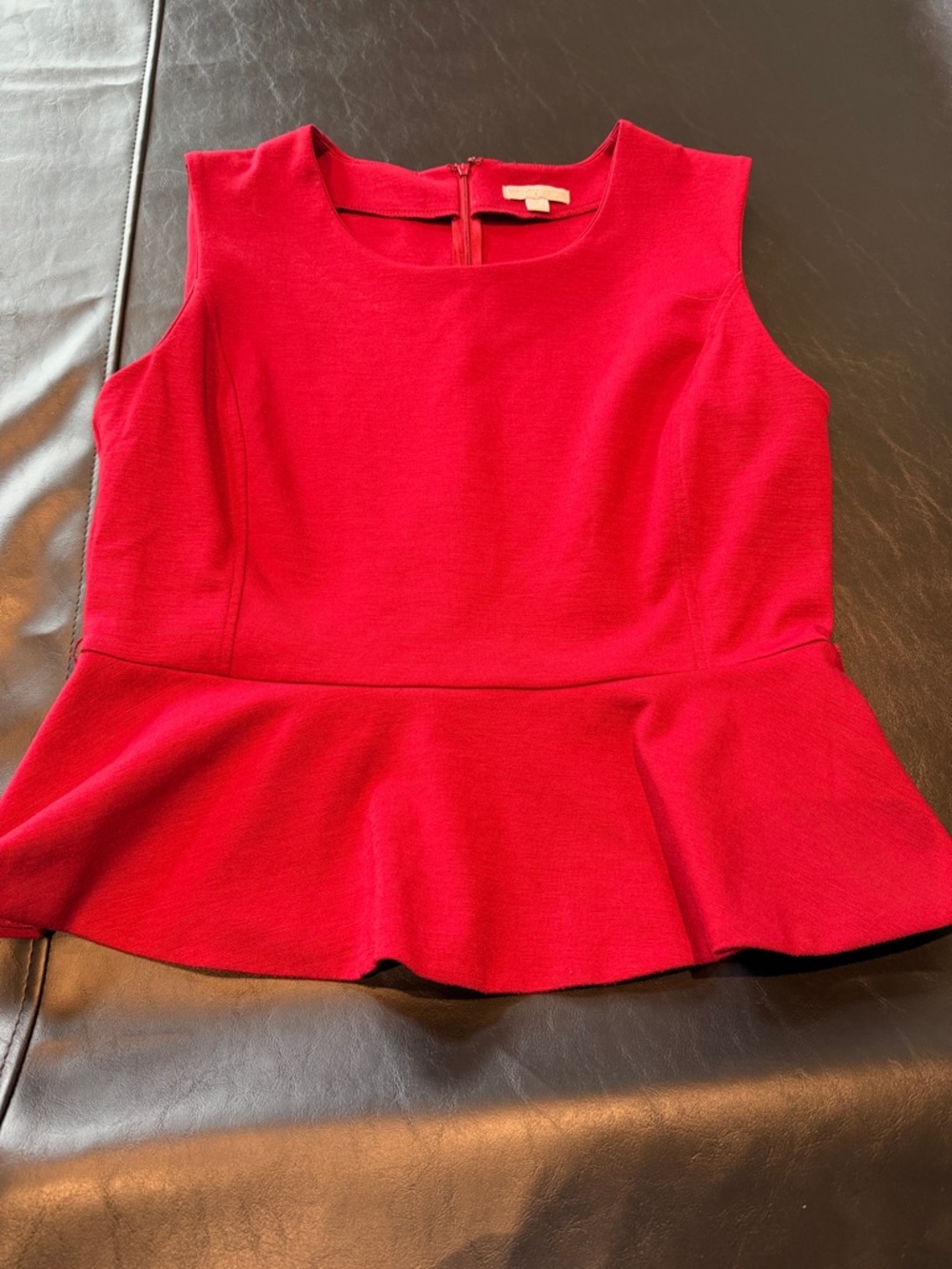 Woman’s New York & Company Red Knit Top, Size 16